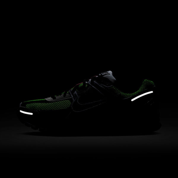 Nike - Zoom Vomero 5 SE SP ~ Electric Green