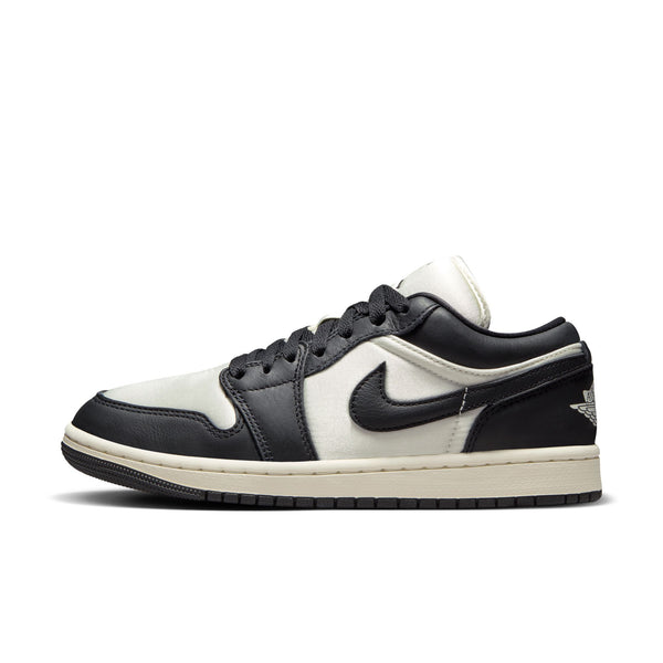 Nike - W Air Jordan 1 Low SE
