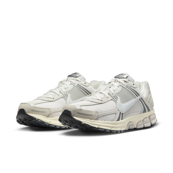 Nike - Zoom Vomero 5 SE ~ Platinum Tint