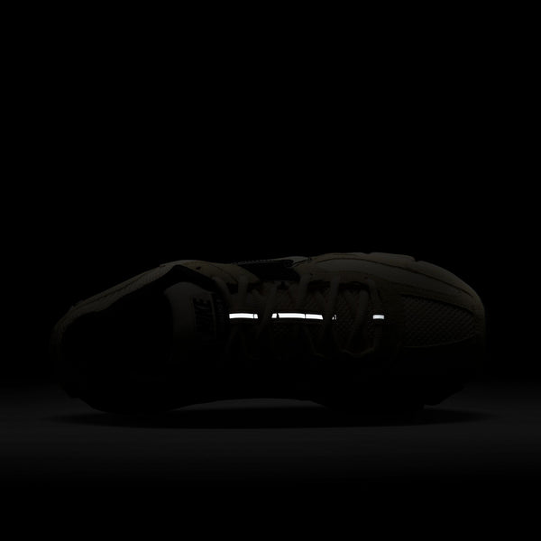 Nike - Zoom Vomero 5 ~ Alabaster