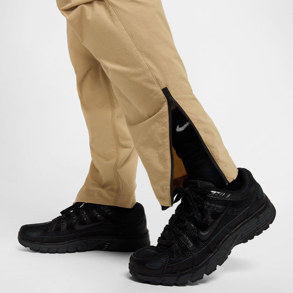 Nike - Tech Woven Pant ~ Beige
