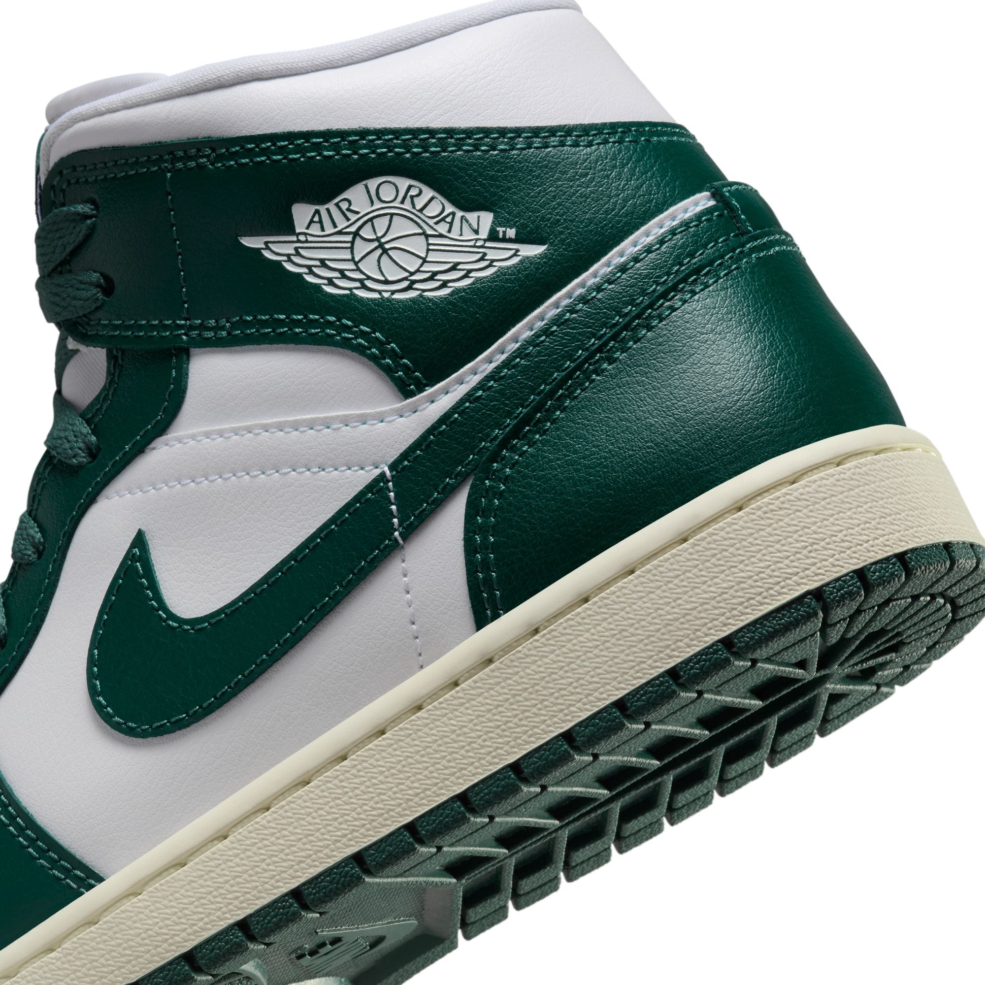 Green air nike online