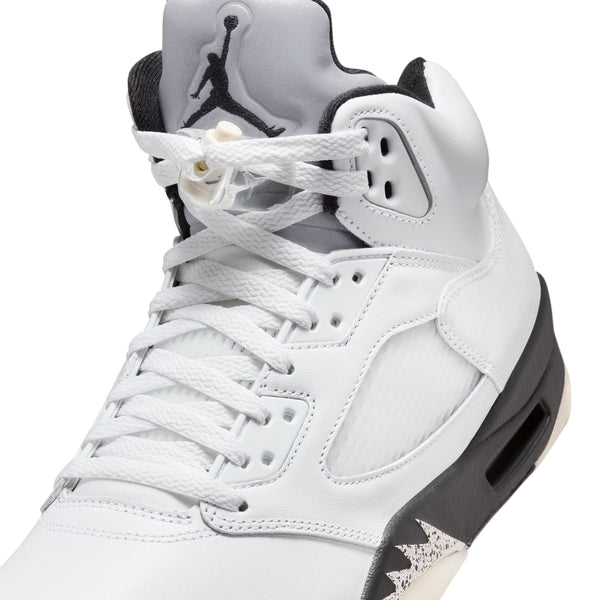 Nike - Air Jordan 5 Retro ~ White/Black