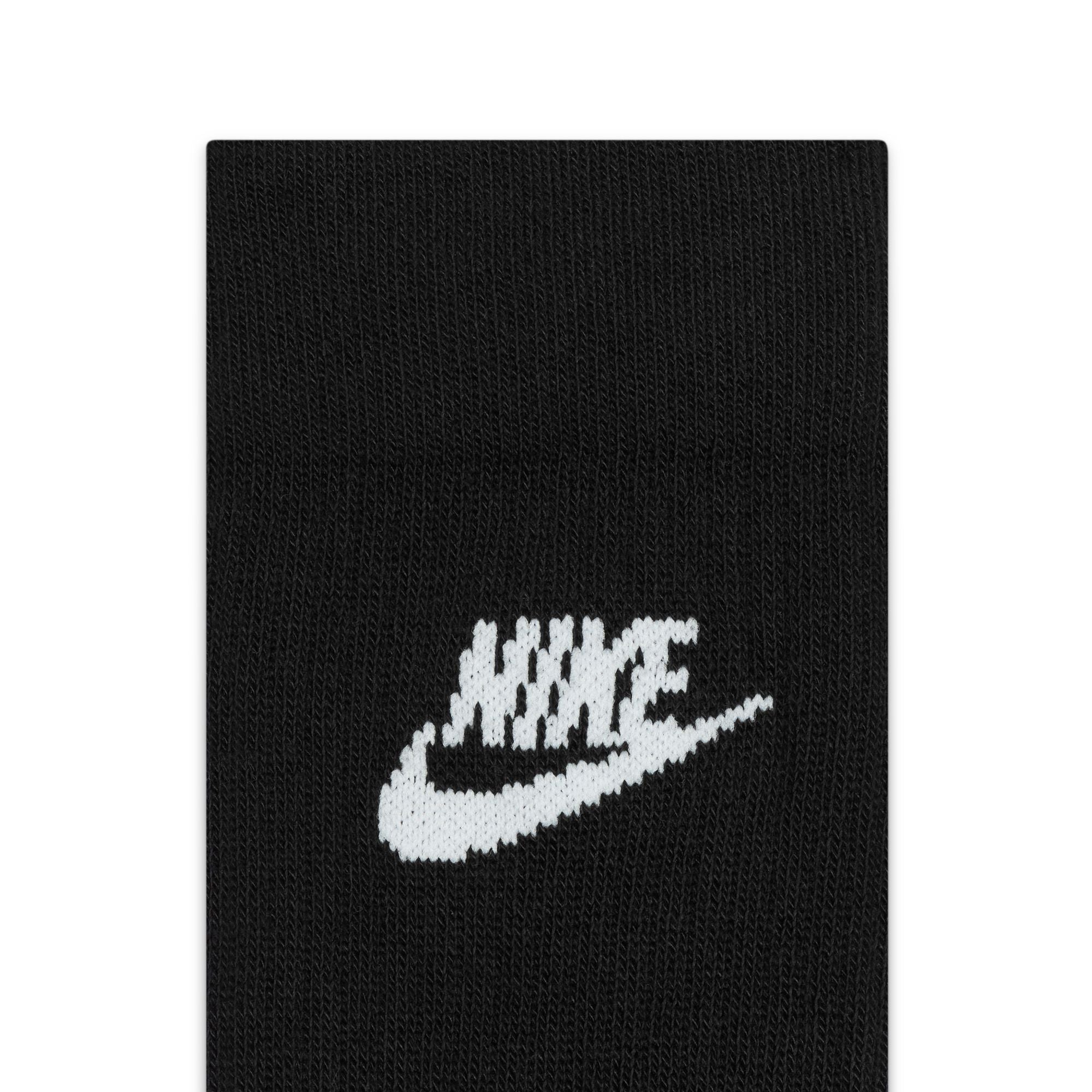 Nike - Sportswear Everyday Essential Crew Socks (3 Pairs) Black