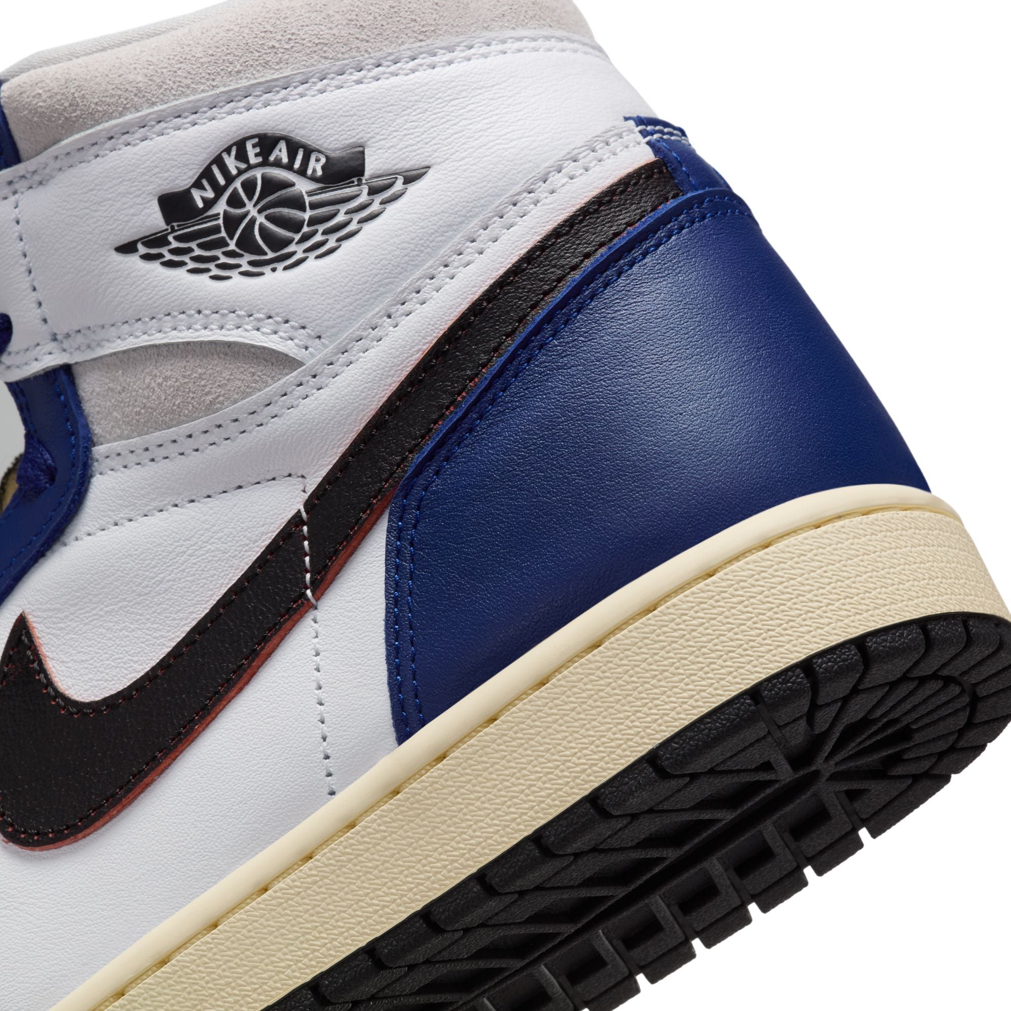 Nike - Air Jordan 1 High OG "Rare Air"