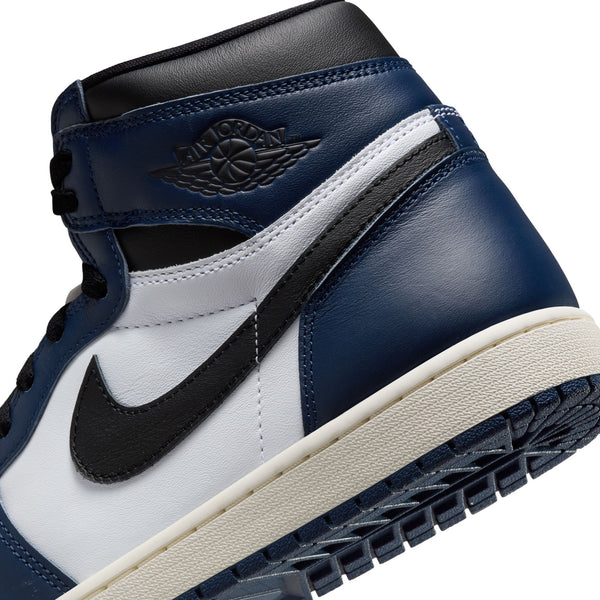 Nike - Air Jordan 1 Retro High OG ~ Midnight Navy