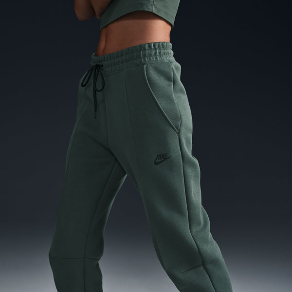 Nike - W Sportswear Tech Fleece Joggers ~ Vintage Green