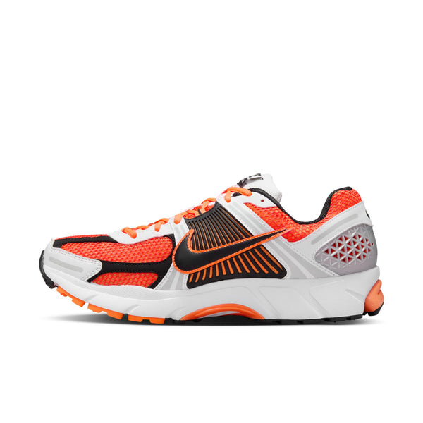 Nike - Zoom Vomero 5 ~ Total Orange