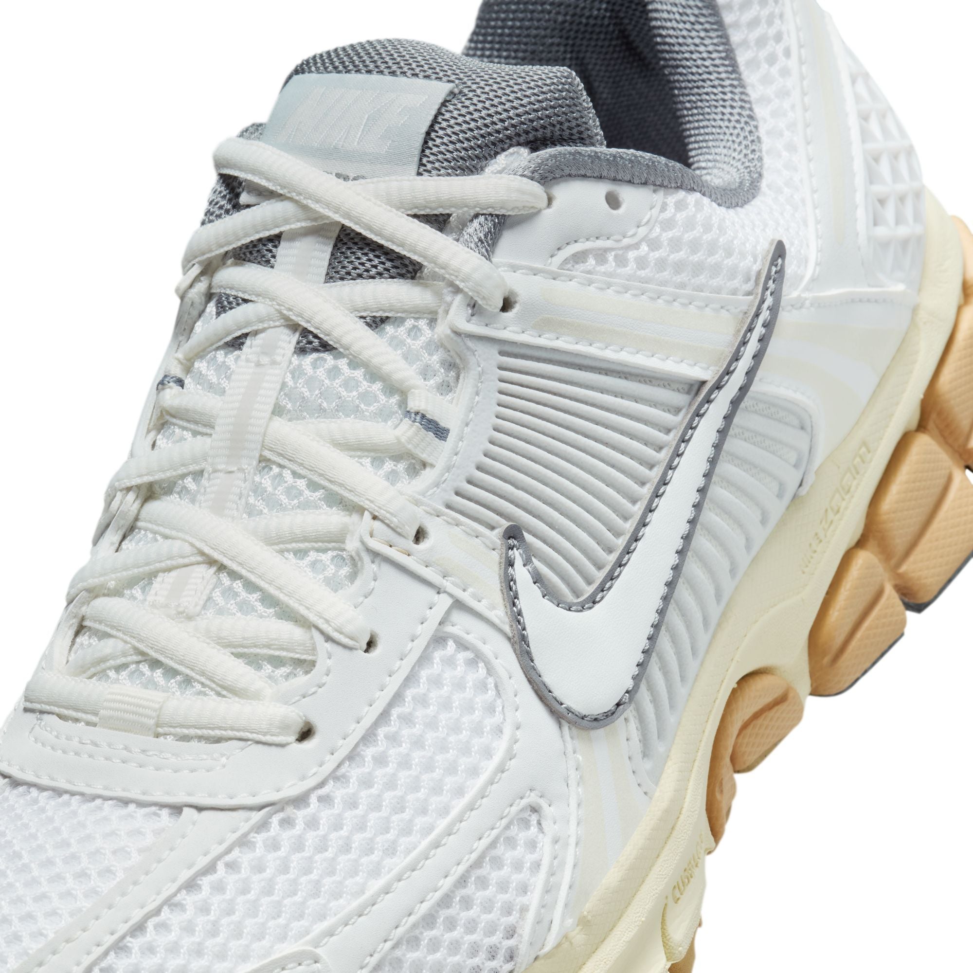 Nike - W Zoom Vomero 5 Summit White/Beige