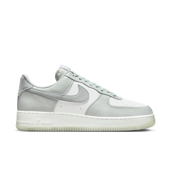 Nike - Air Force 1 '07 LV8 ~ Light Silver