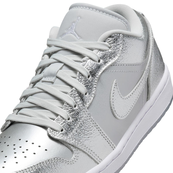 Nike - W Air Jordan 1 Low SE ~ Metallic Silver