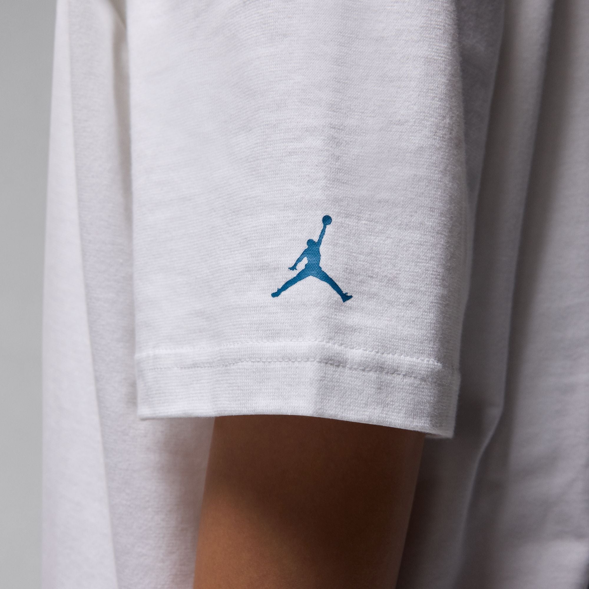 Nike - W Jordan Oversized Graphic T-Shirt White
