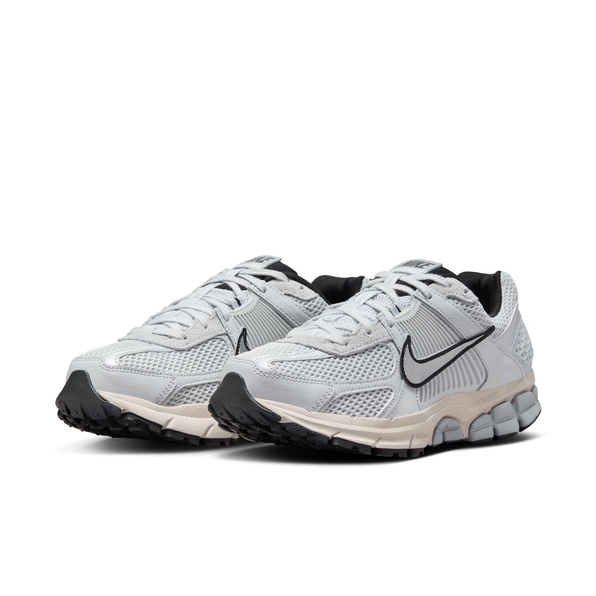 Nike - W Zoom Vomero 5 Chrome/Platinum