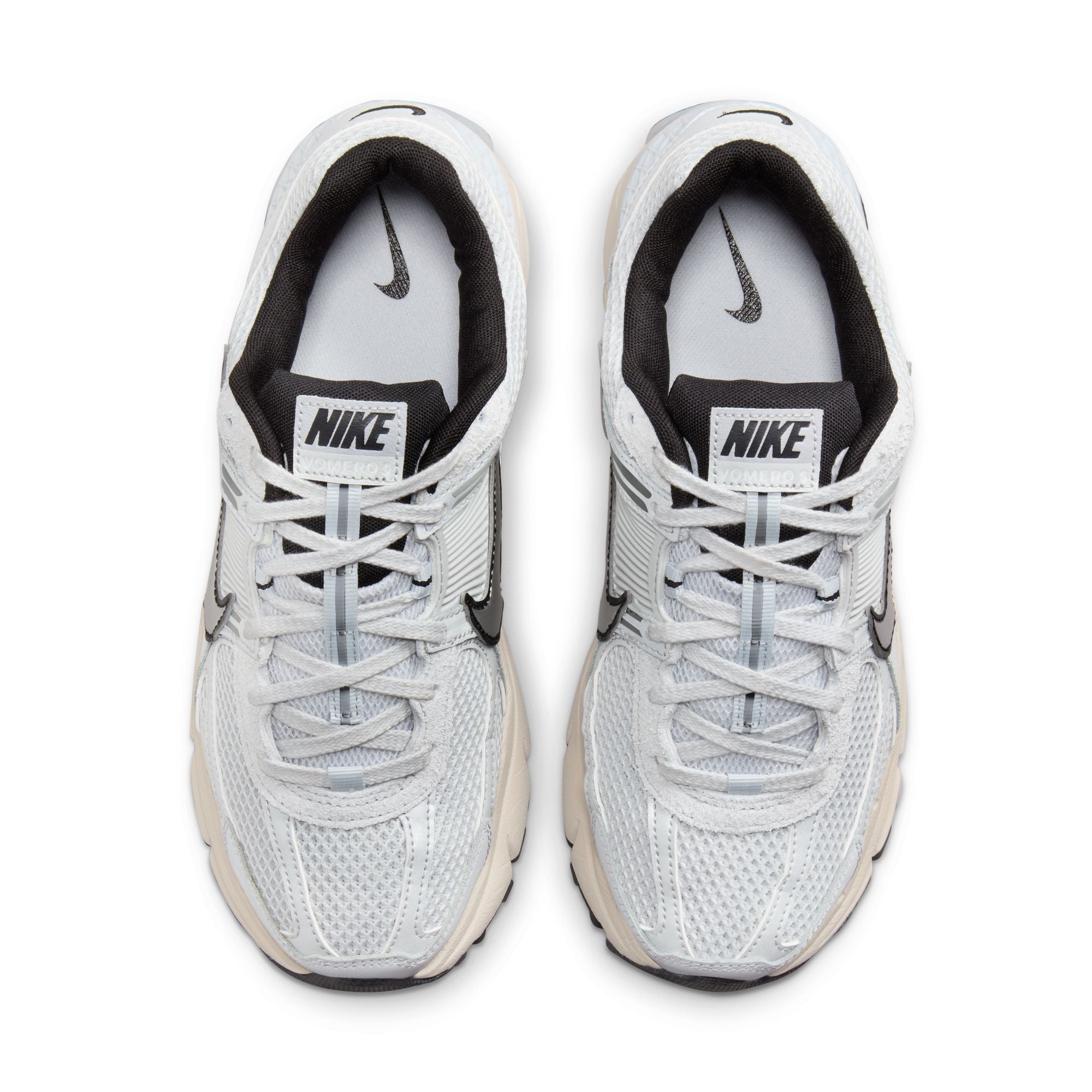 Nike - W Zoom Vomero 5 Chrome/Platinum