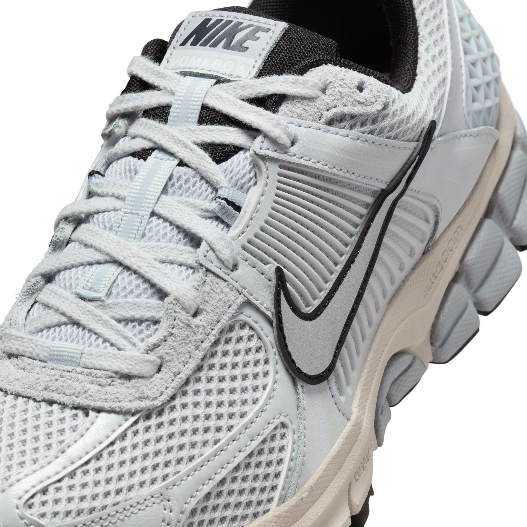 Nike - W Zoom Vomero 5 Chrome/Platinum