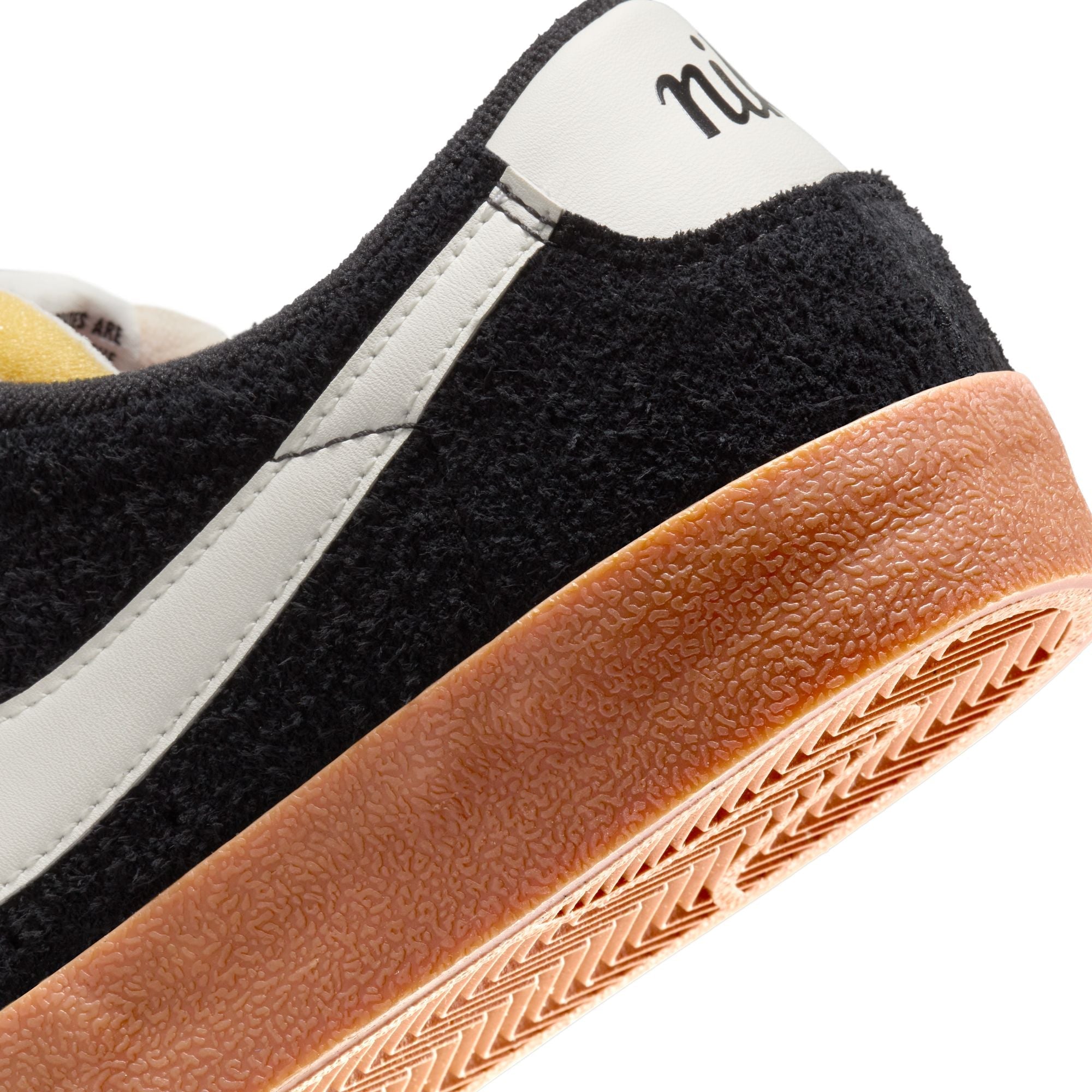 Nike - W Blazer Low '77 Vintage Black/White/Gum