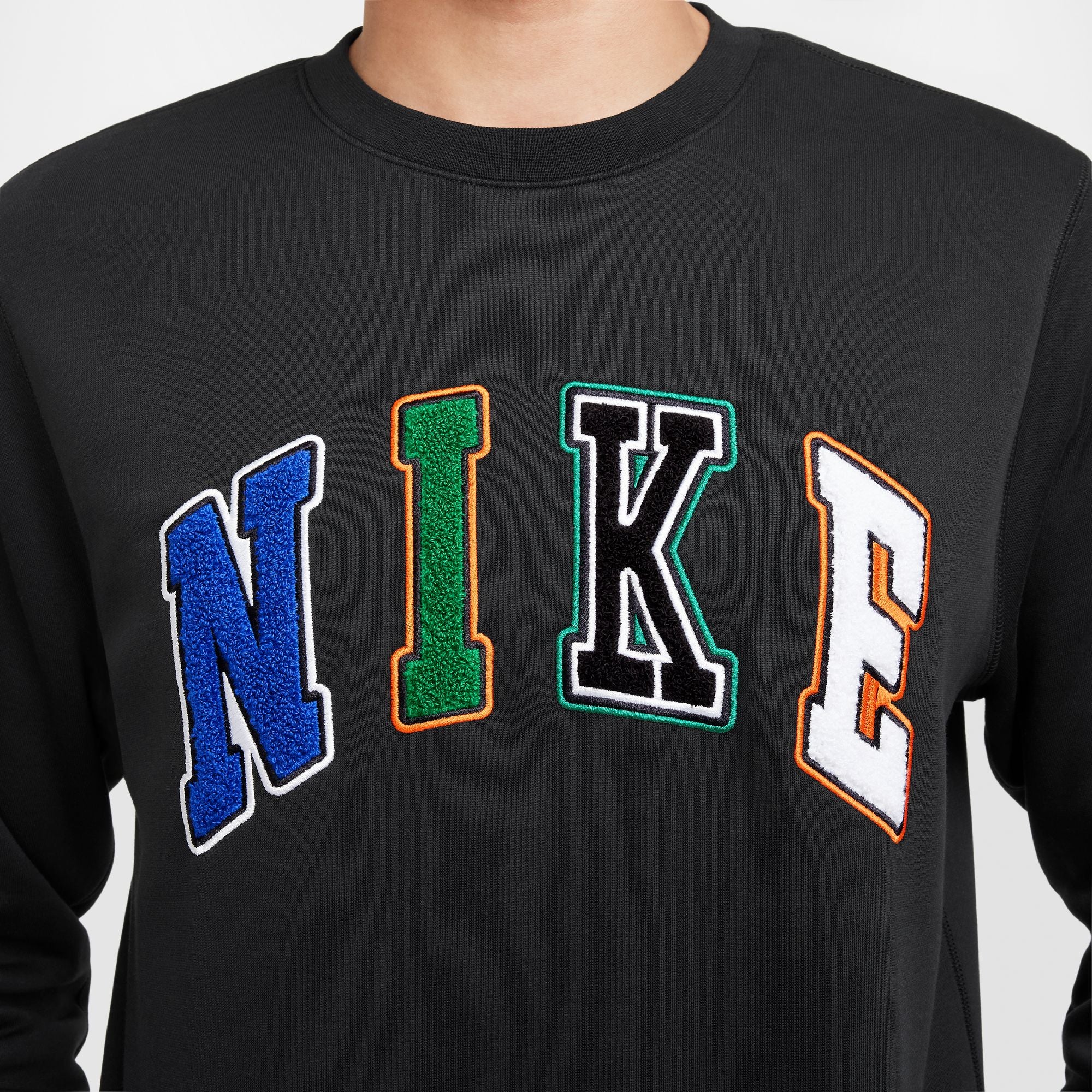 Nike club swoosh crew sweatshirt black best sale