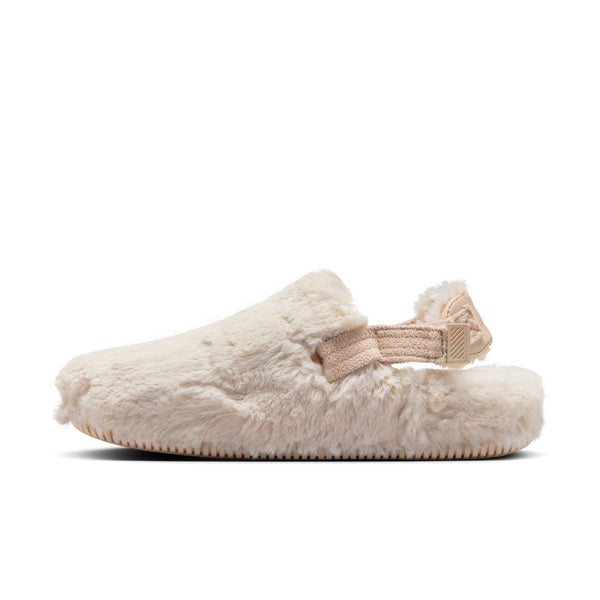 Nike - W Cozy Calm SE Mule ~ Sanddrift