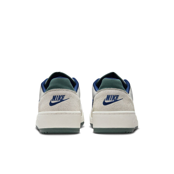 Nike - Full Force Low