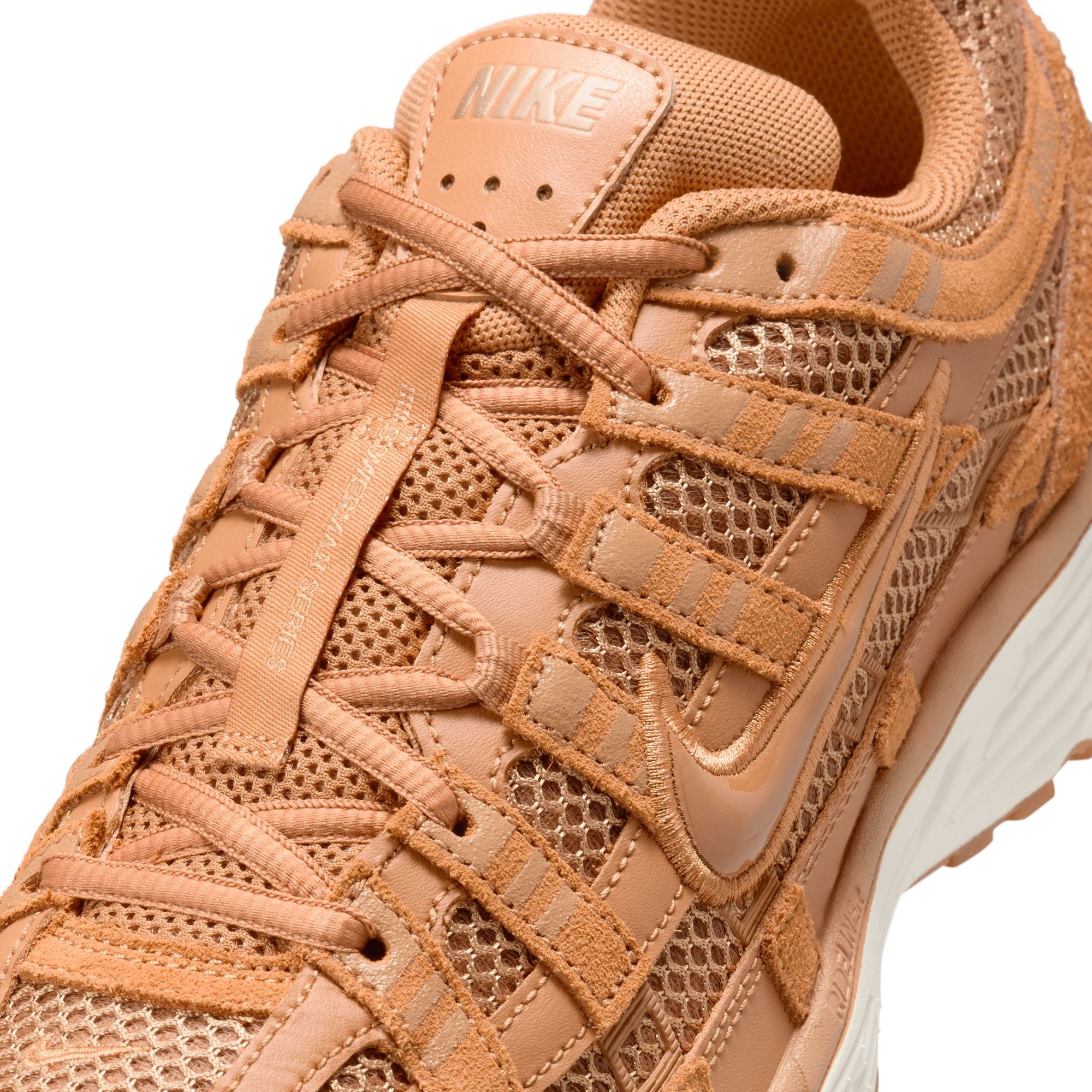 Nike - P-6000 SE Flax/Metallic Gold