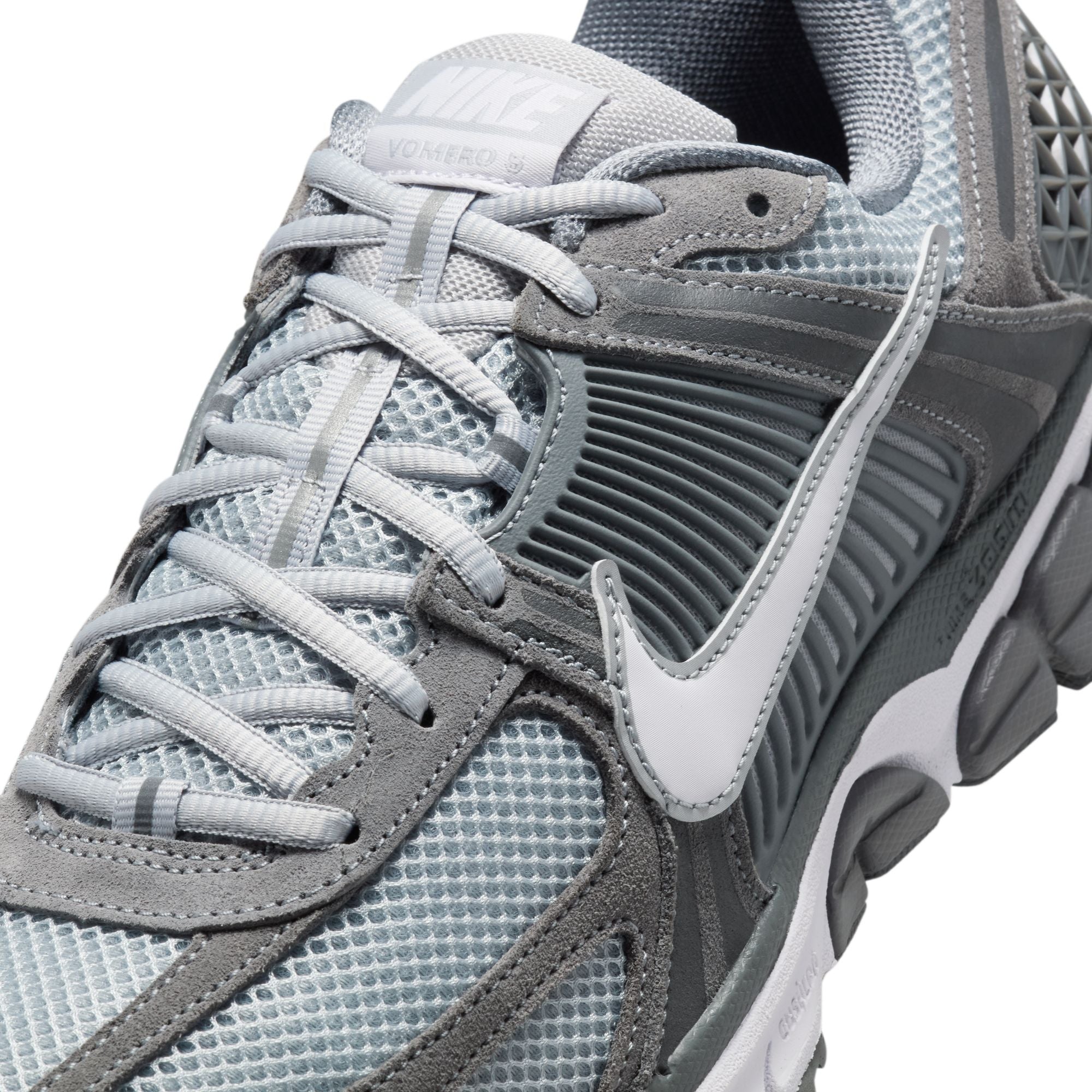 Nike - Zoom Vomero 5 Wolf Grey/White