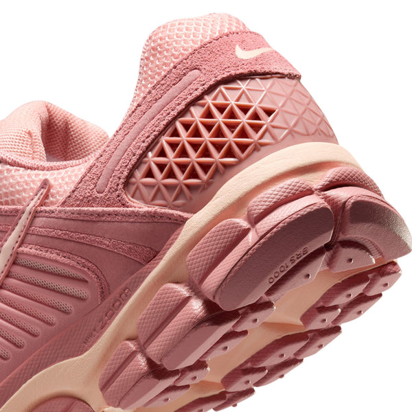 Nike - Zoom Vomero 5 ~ Light Pink