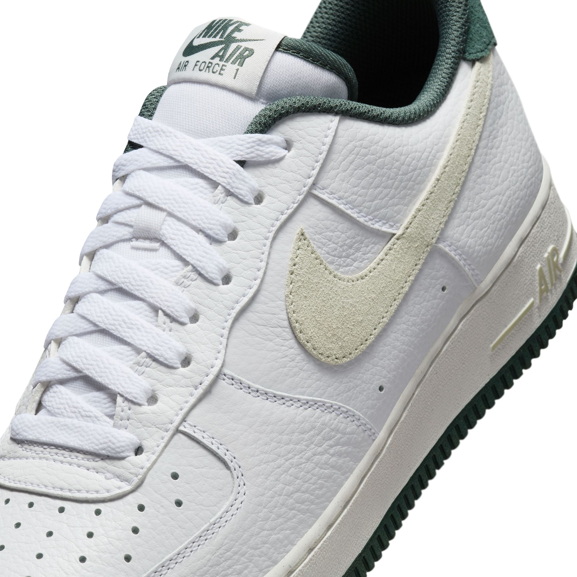 Nike air force 1 07 lv8 suede green best sale