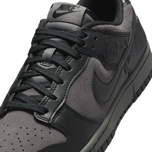 Nike - W Dunk Low ~ Black