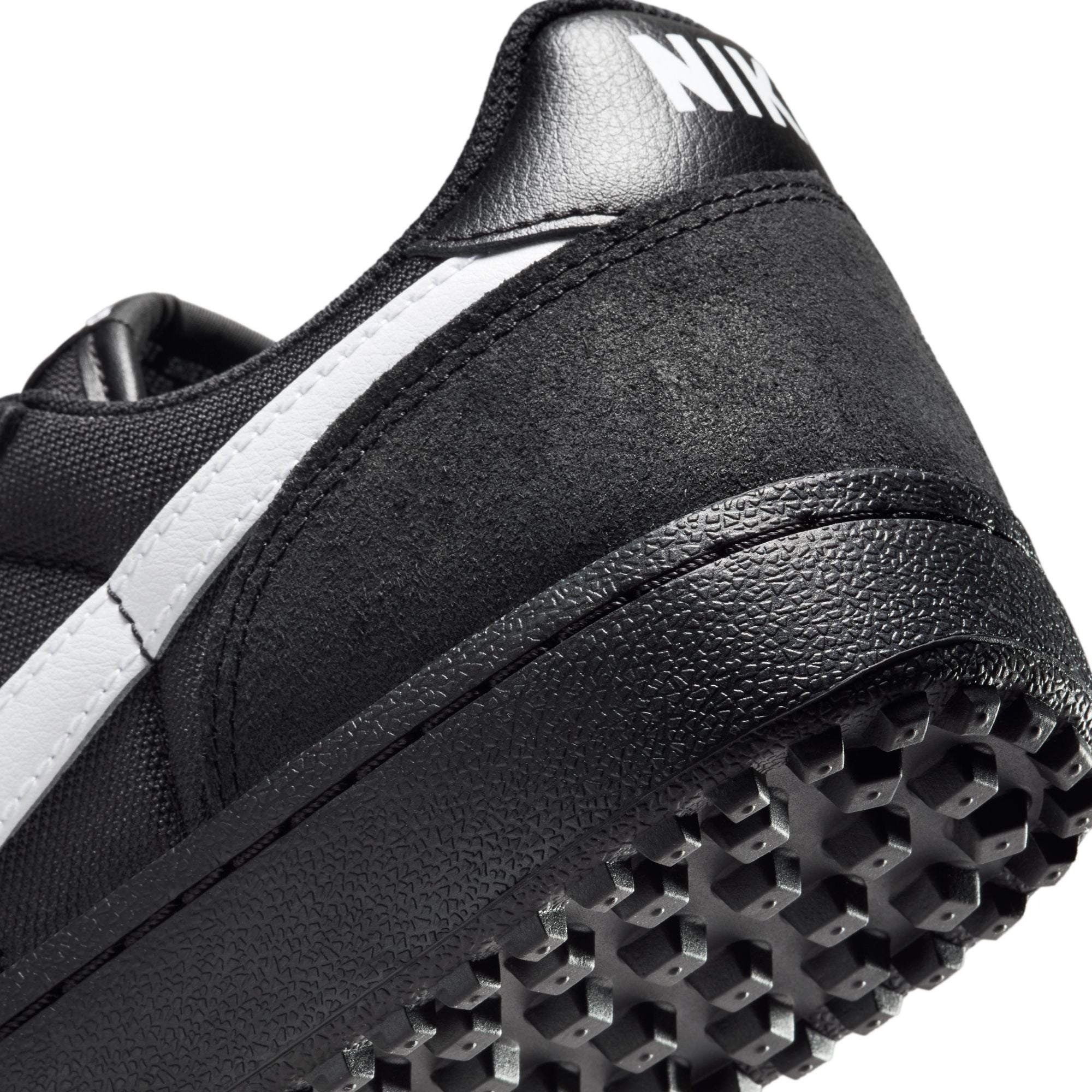 Nike - Field General Black/White