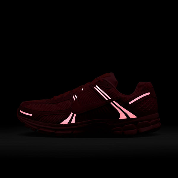 Nike - Zoom Vomero 5 ~ Pink