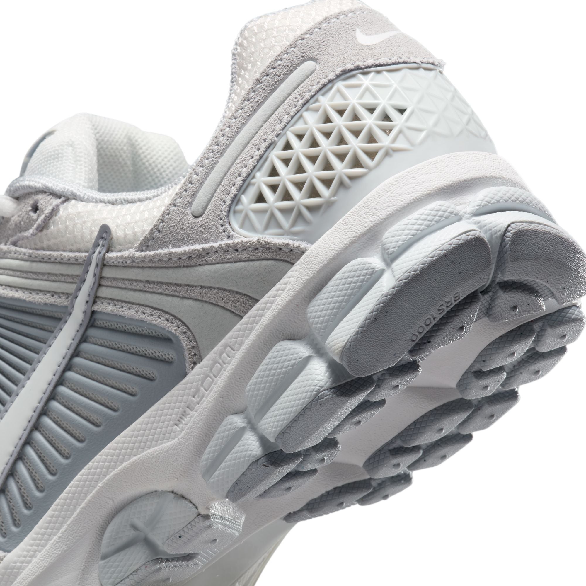 Nike - W Zoom Vomero 5 Pure Platinum