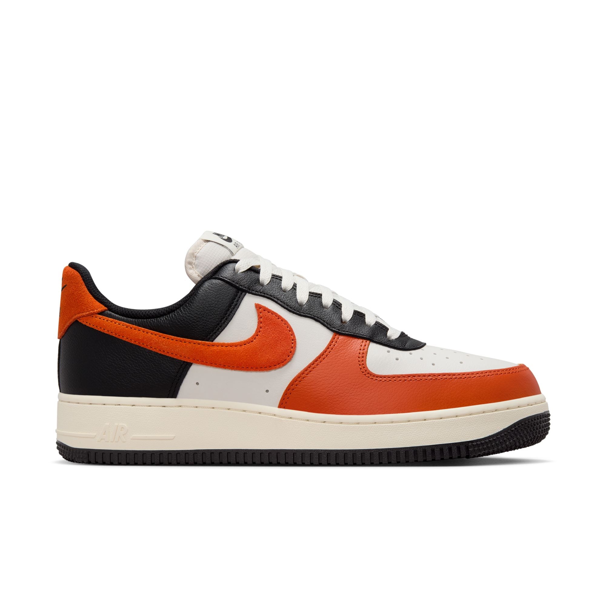 Nike - Air Force 1 '07 LV8 ~ Vintage Coral