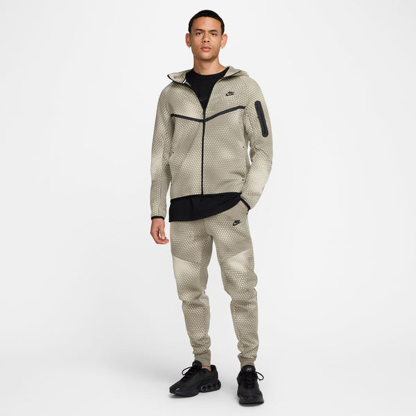 Nike - Tech Fleece Jogger ~ Light Army