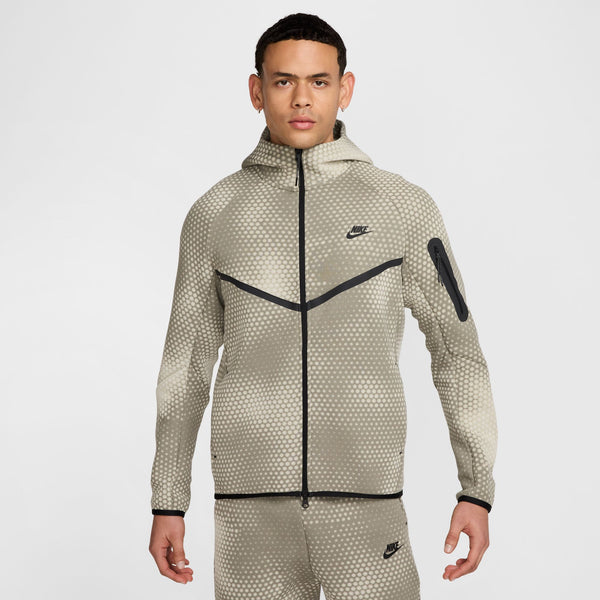 Nike - Tech Fleece Hoodie ~ Light Army