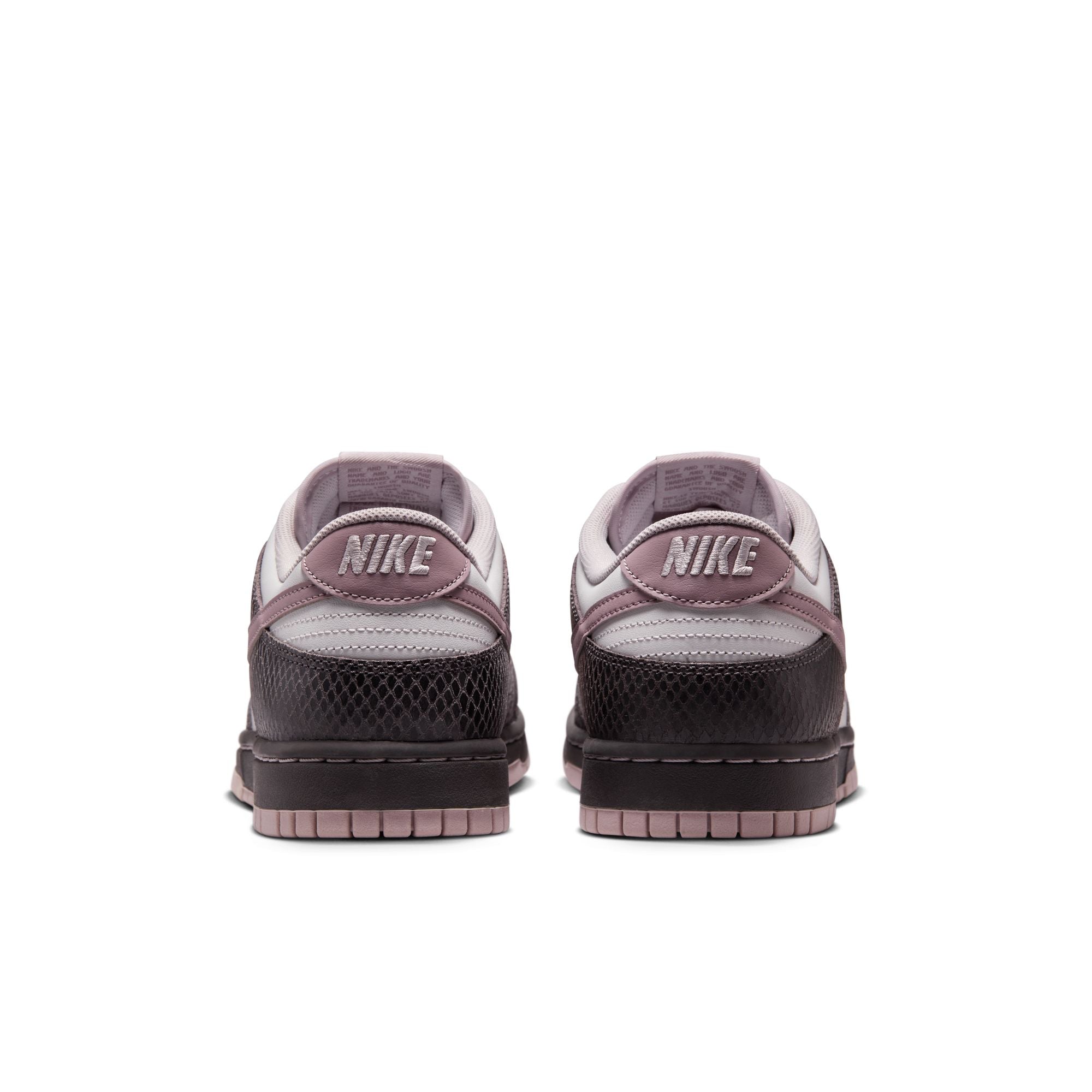 Nike - Dunk Low SE Medium Ash