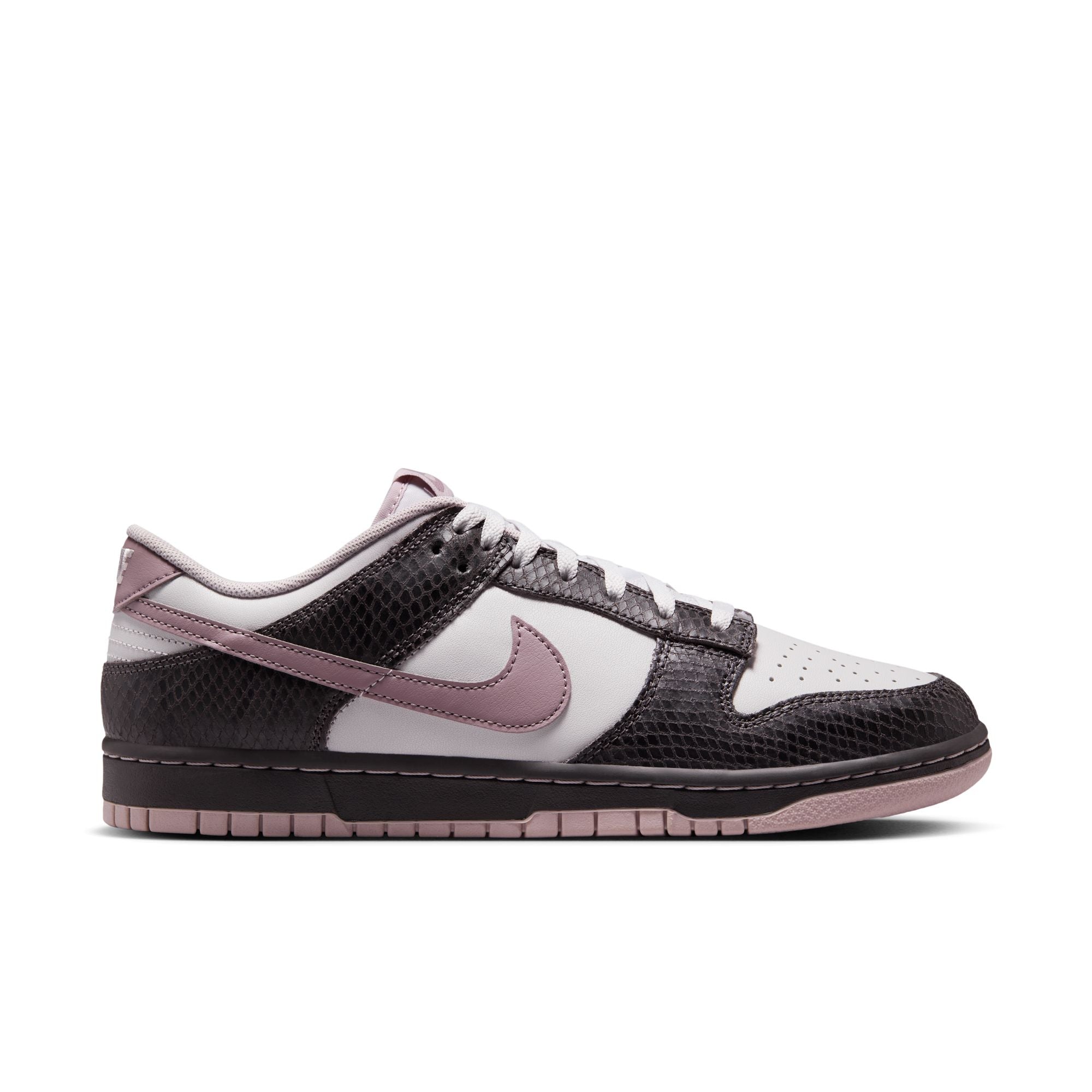 Nike - Dunk Low SE Medium Ash
