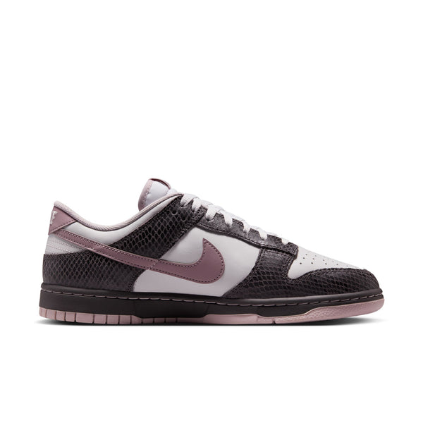 Nike - Dunk Low SE ~ Medium Ash