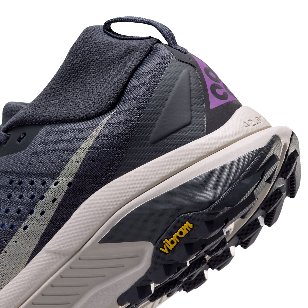 Nike - ACG Zegama Trail Gridiron/Cream-Purple Dynasty-10