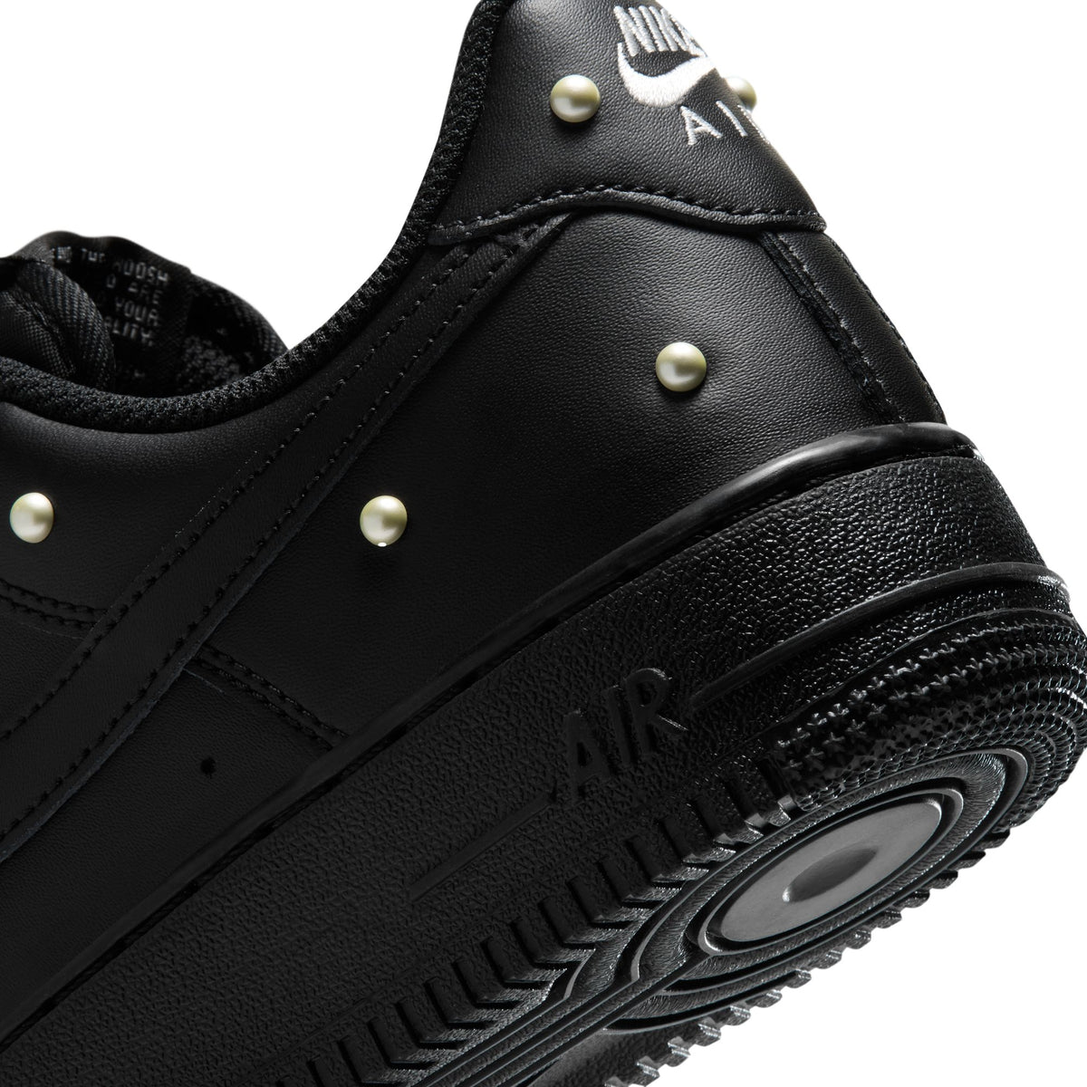 Nike - Air Force 1 '07 SE Black-10