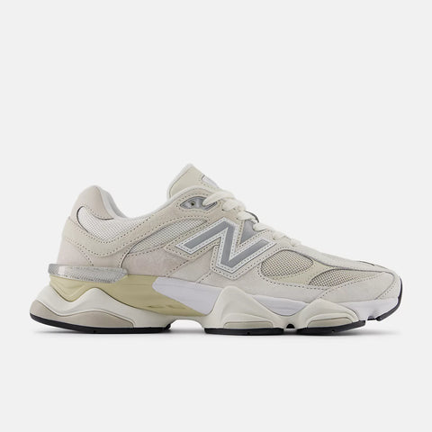 New Balance - 9060 White Beige