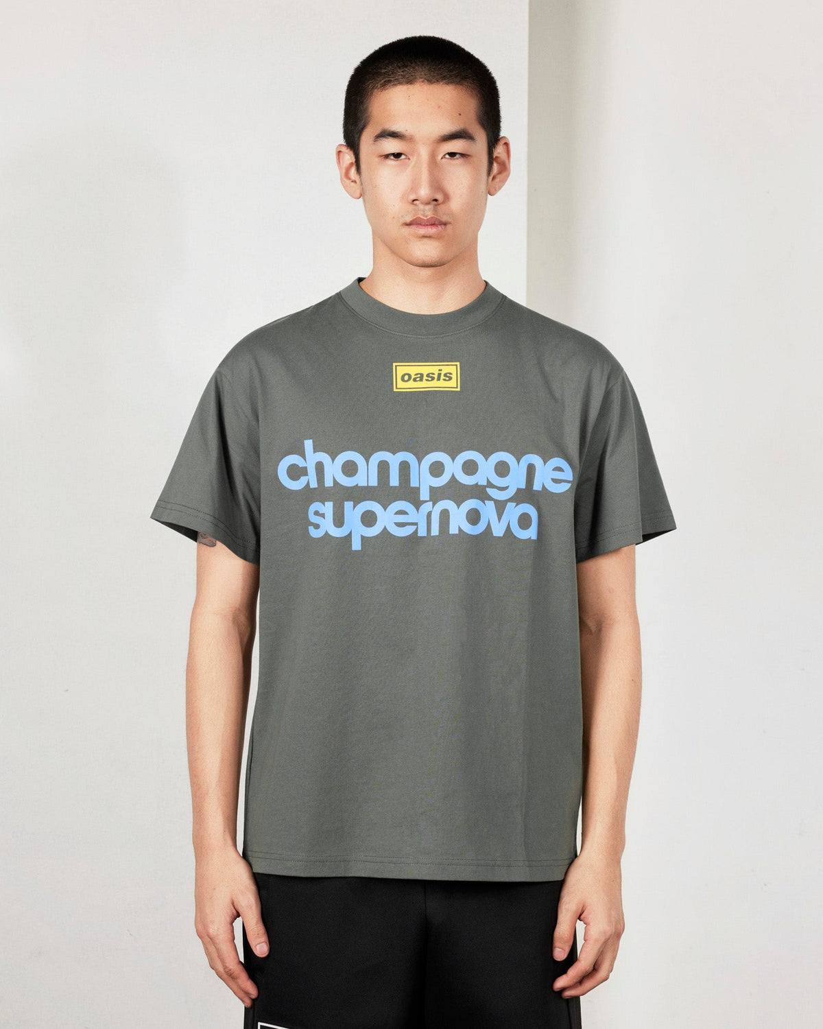 Pleasures x Oasis - Nordique T-shirt Olive Green-3