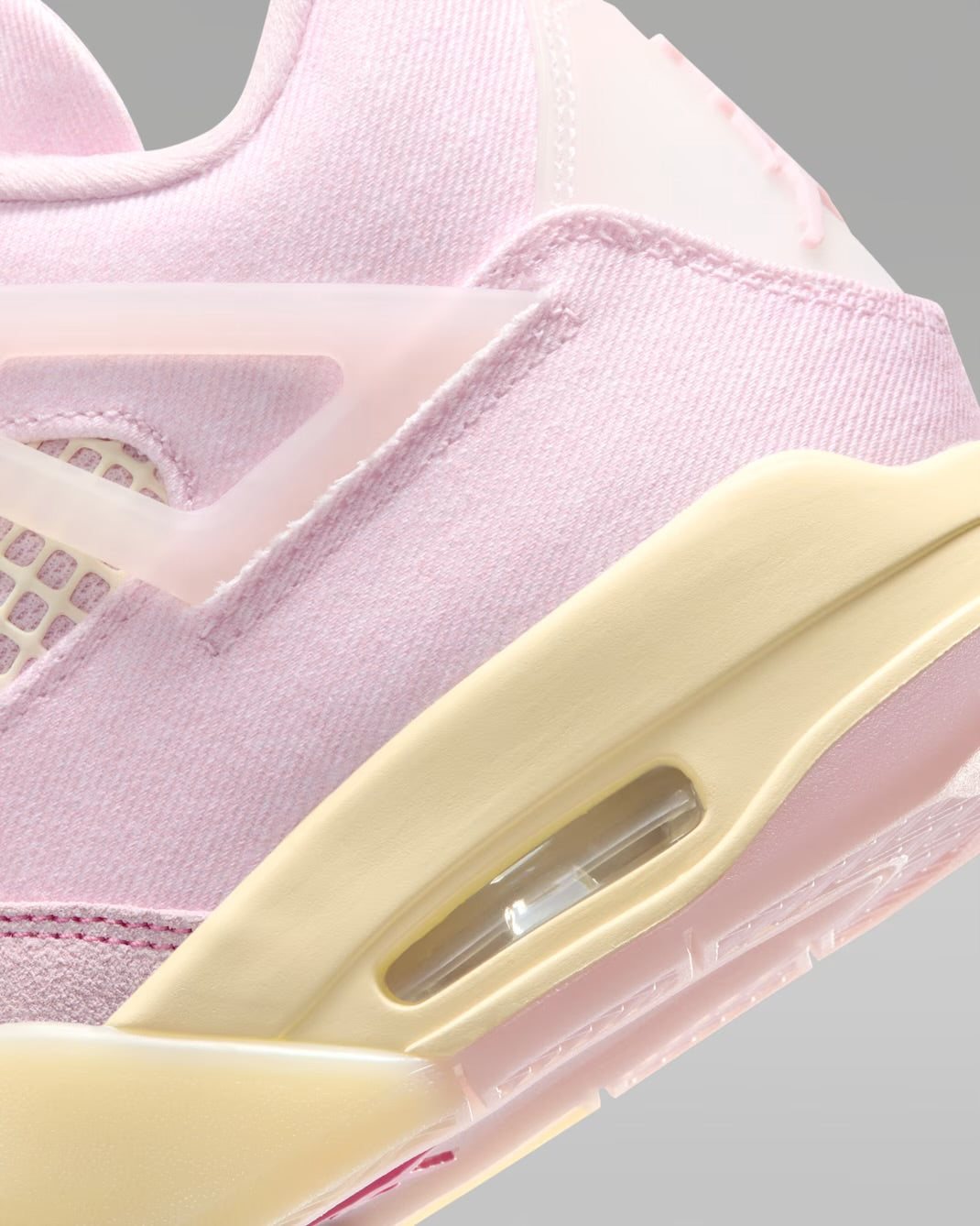 Nike - W Air Jordan 4 Retro "Iced Carmine”