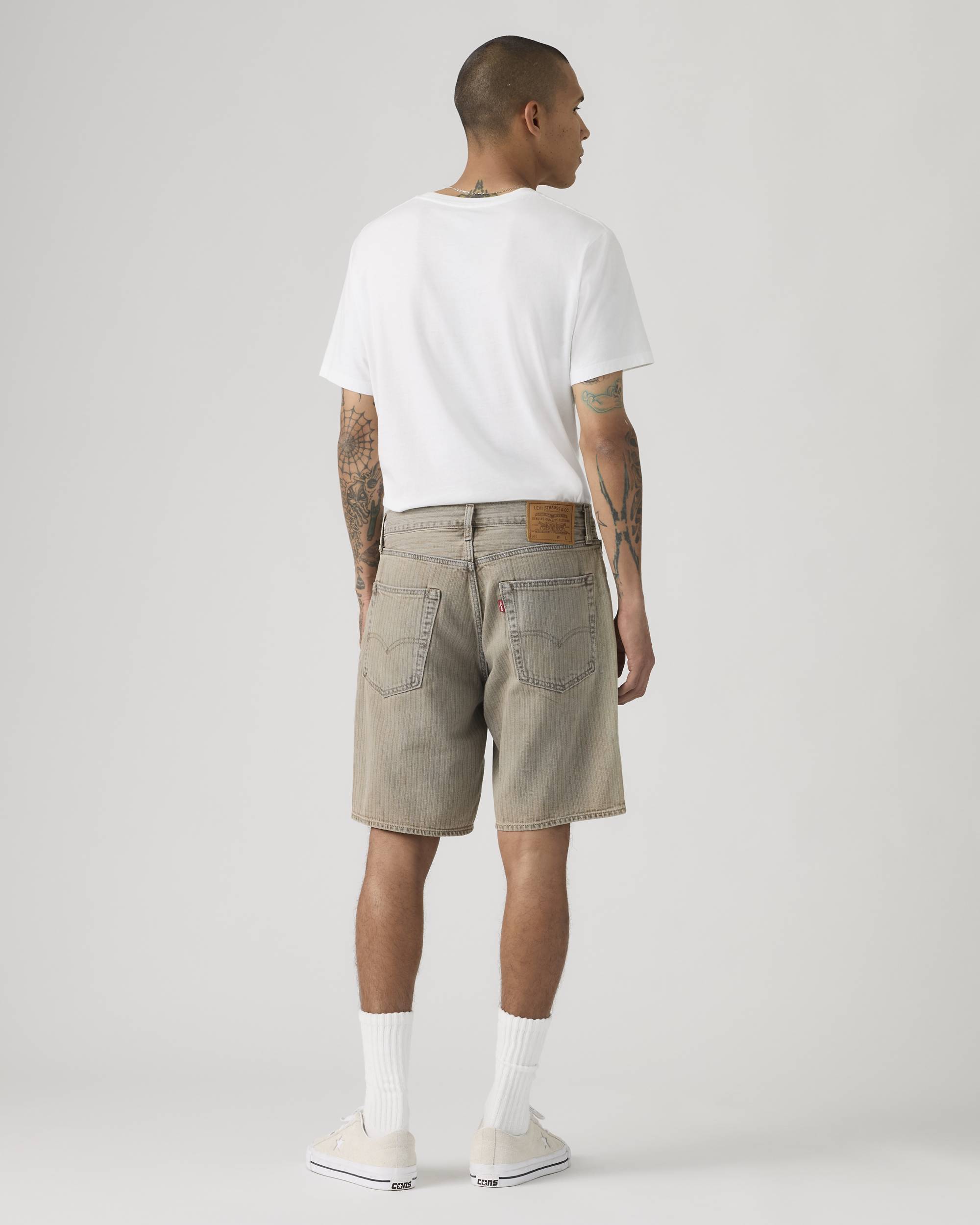 Levi's - 468 Loose 9" Shorts Uniform Badge Tan