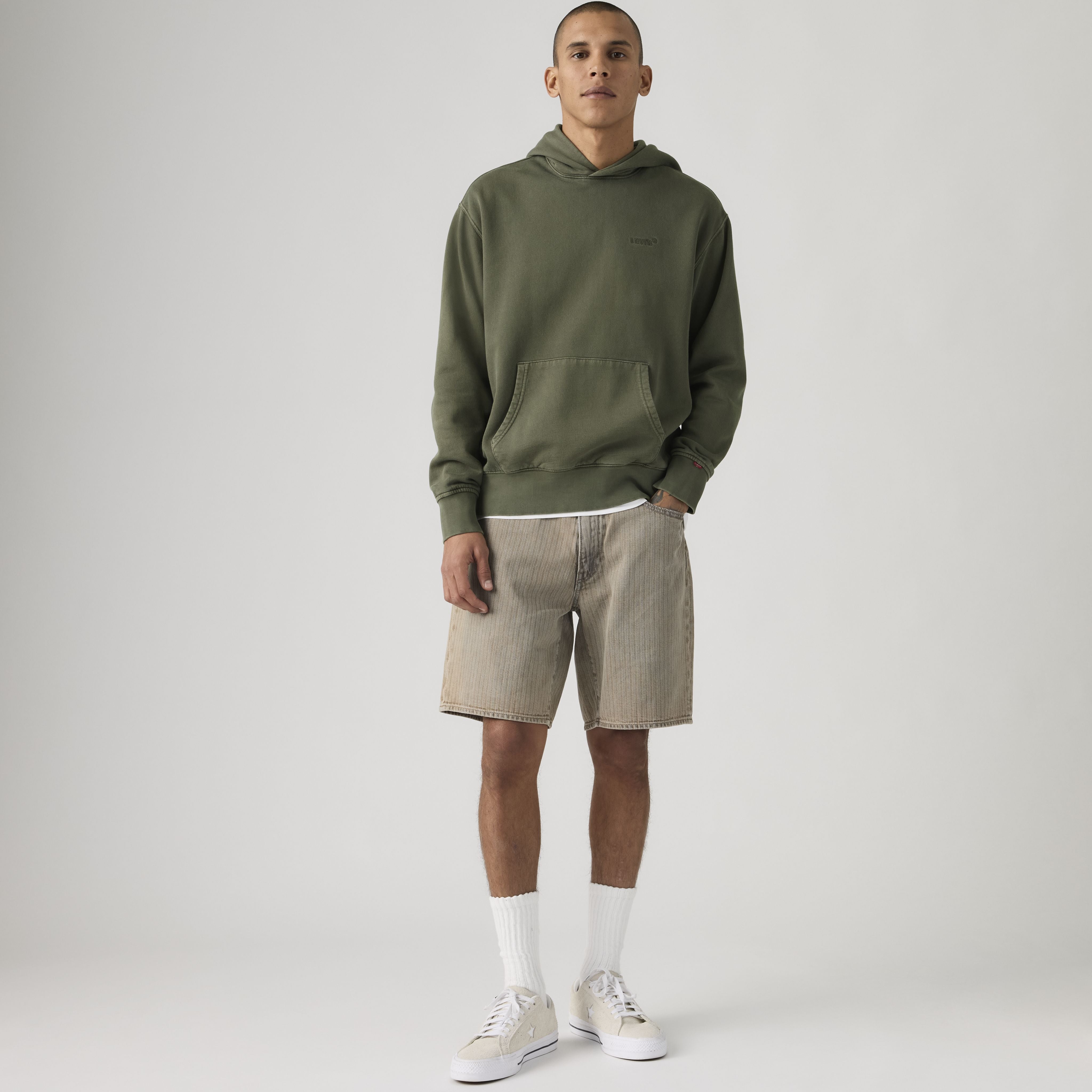 Levi's - 468 Loose 9" Shorts Uniform Badge Tan