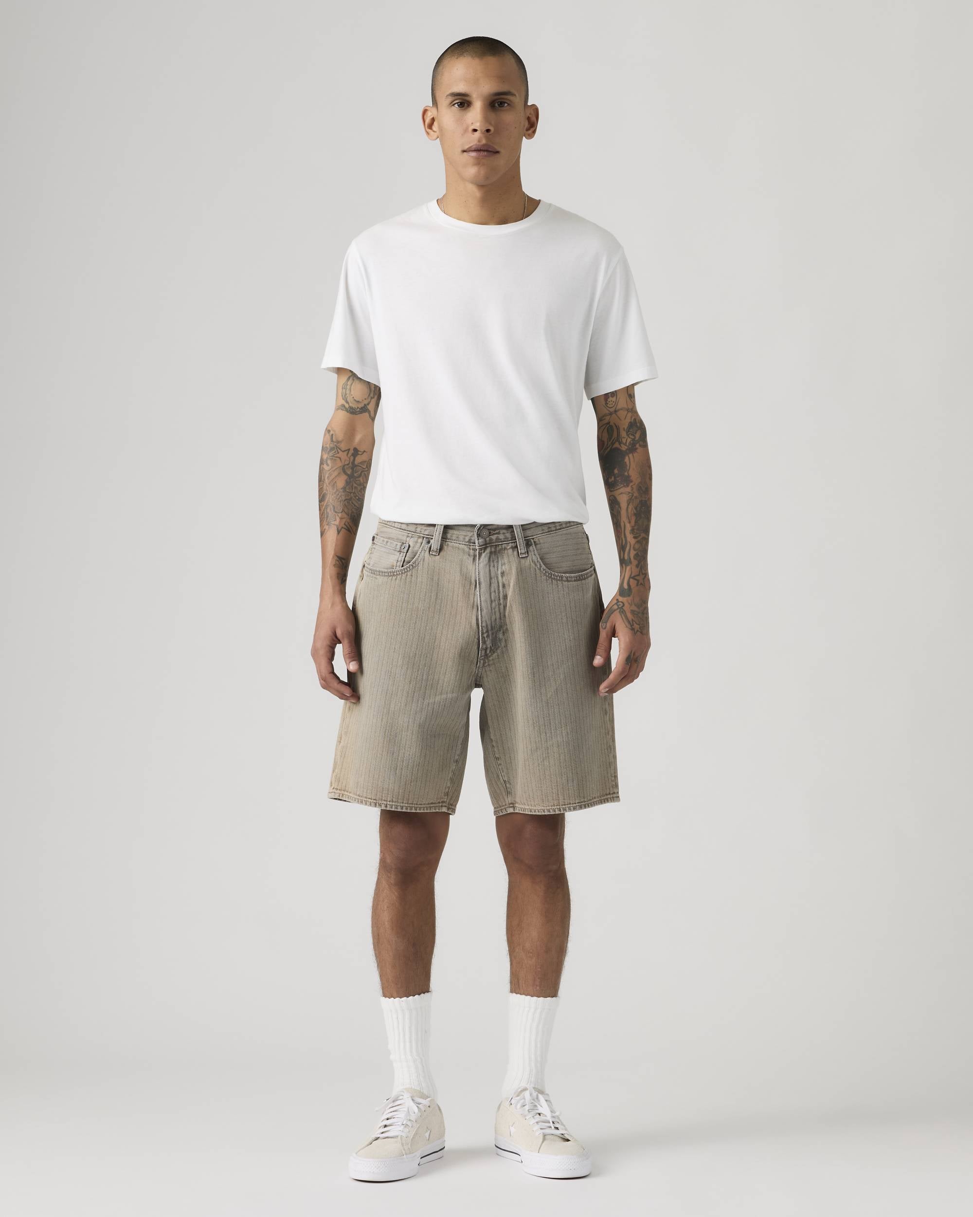 Levi's - 468 Loose 9" Shorts Uniform Badge Tan