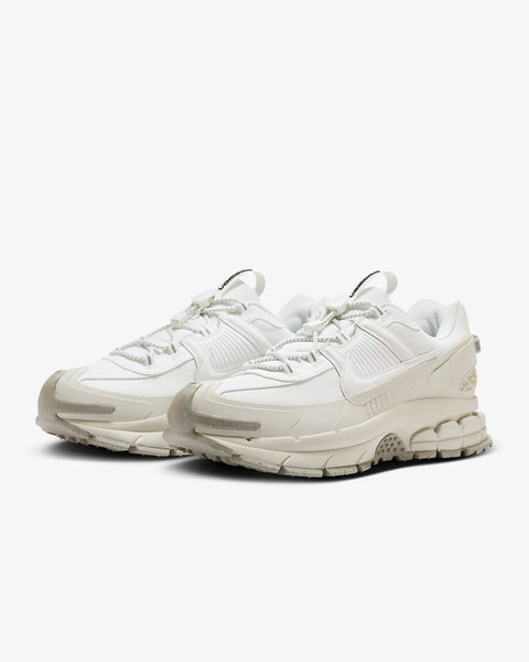 Nike - Zoom Vomero Roam ~ White