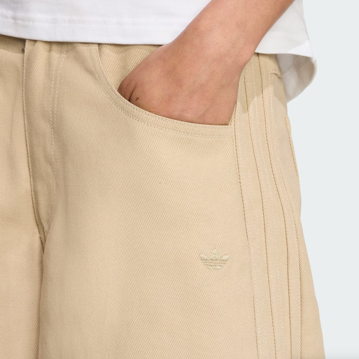 Adidas - W Firebird Utility Jorts Khaki-3