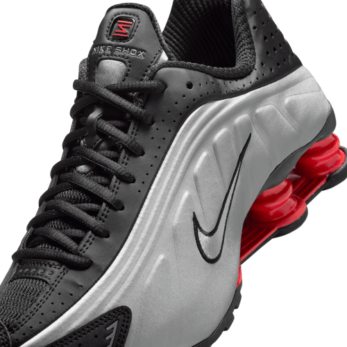 Nike - W Shox R4 Black/Metallic Silver