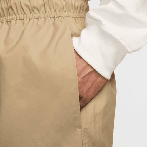 Nike - Club Flow Shorts Beige