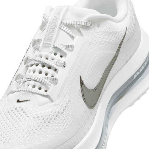 Nike - Pegasus Premium White/Metallic Silver